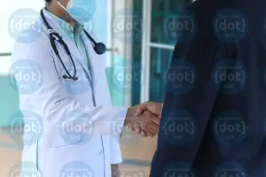 doctor-5835367_1280-in