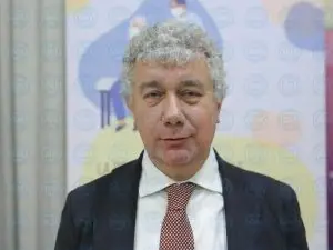 Roberto-Parrella-8-cop